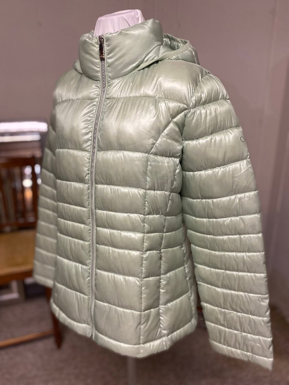 Calvin Klein down jacket, women's size XL, light green